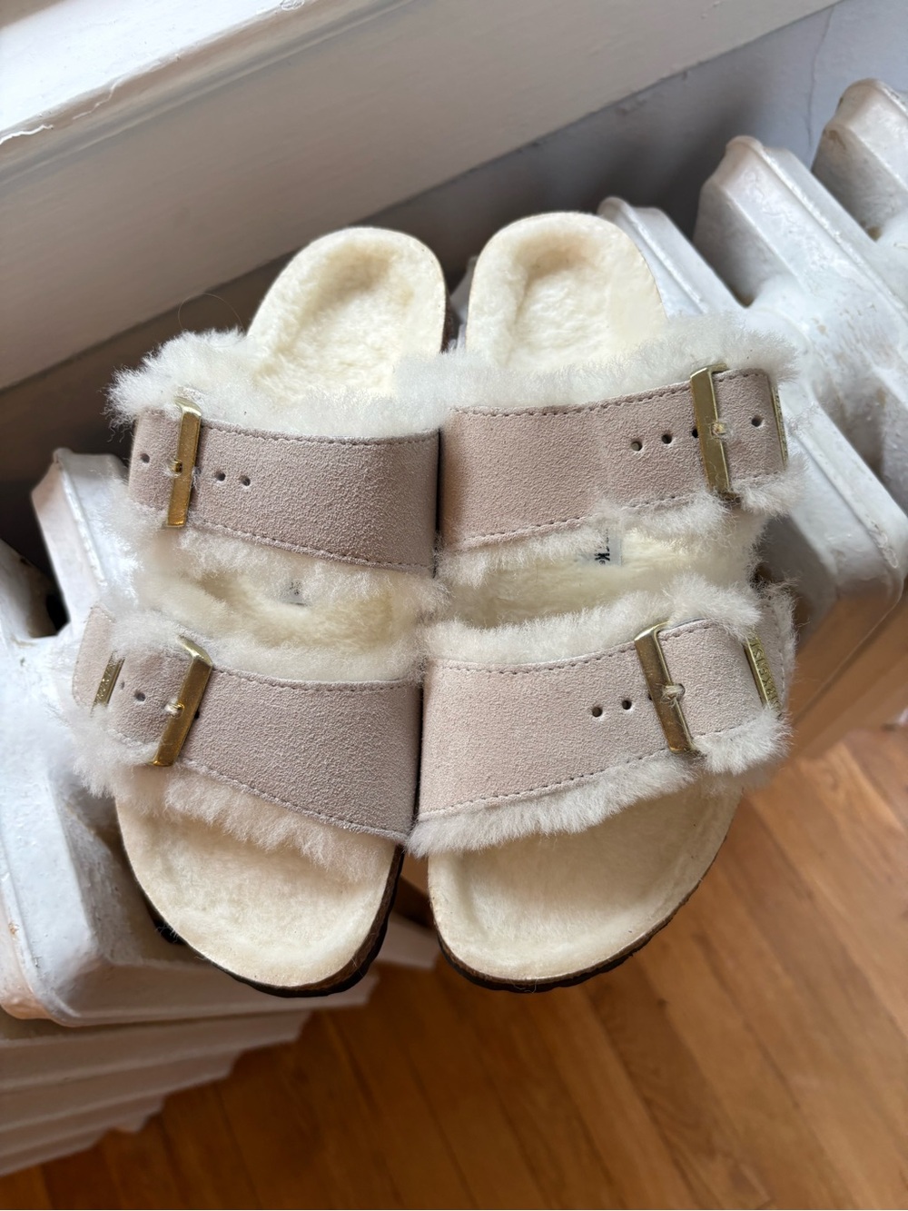 Arizona Shearling Narrow in Antique White